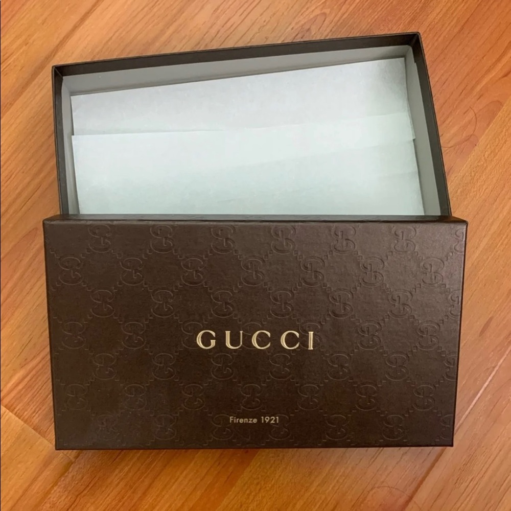 Gucci wallet box